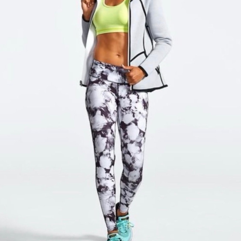 Athleta Chaturanga PowerLift Floral Crush Leggings Black White Marble Print🖤